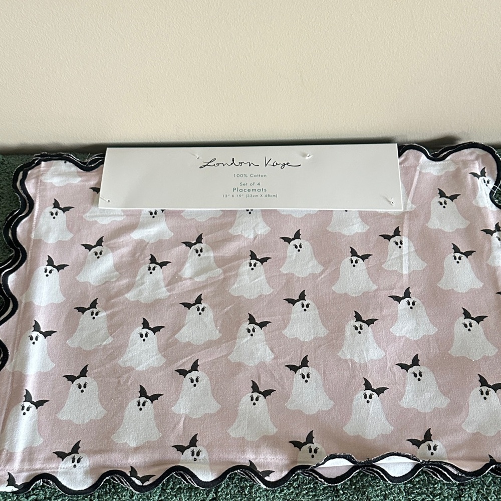 London Kaye Halloween Placemats Ghost 👻 Pink Black Bat 🦇 Bows NEW!